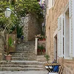 Modern Stone House, Luxury In Old Town 4*