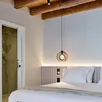Guest house Modern Stone House, Luxury In Old Town