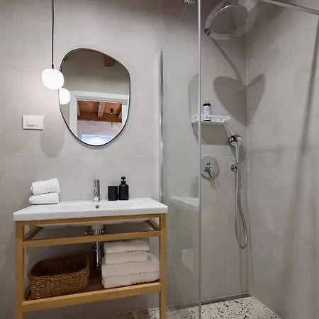 Modern Stone House, Luxury In Old Town 4*