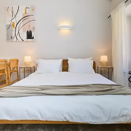 Modern Stone House, Luxury In Old Town ゲストハウス