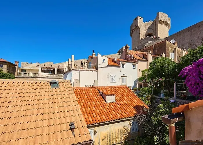 Modern Stone House, Luxury In Old Town Guest house