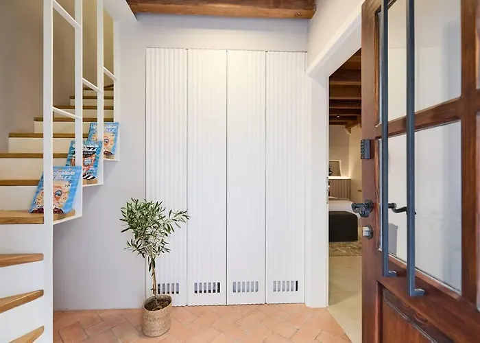 Guest house Modern Stone House, Luxury In Old Town