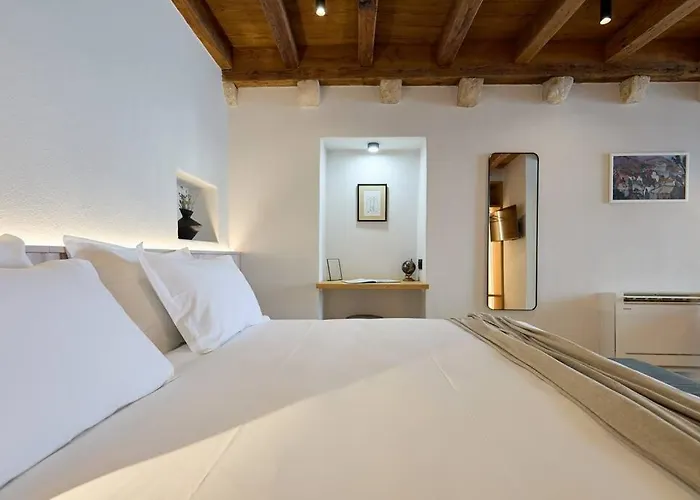 Guest house Modern Stone House, Luxury In Old Town 4*