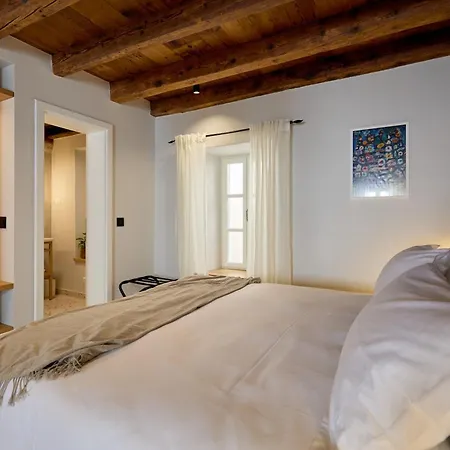 Modern Stone House, Luxury In Old Town 4*