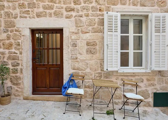 Modern Stone House, Luxury In Old Town